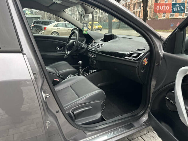 Сірий Рено Меган, об'ємом двигуна 1.46 л та пробігом 293 тис. км за 7800 $, фото 26 на Automoto.ua