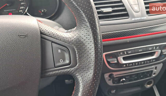 Серый Рено Меган, объемом двигателя 1.5 л и пробегом 225 тыс. км за 8899 $, фото 31 на Automoto.ua