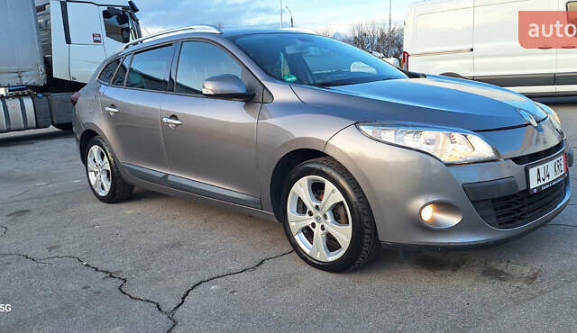 Серый Рено Меган, объемом двигателя 1.6 л и пробегом 210 тыс. км за 7550 $, фото 7 на Automoto.ua