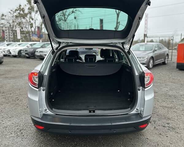 Серый Рено Меган, объемом двигателя 1.46 л и пробегом 289 тыс. км за 7999 $, фото 12 на Automoto.ua