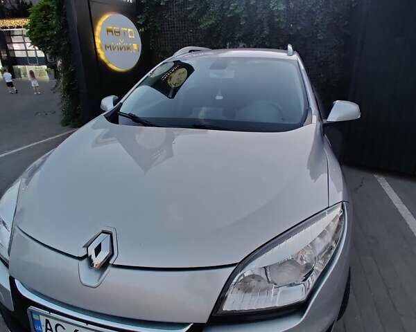 Сірий Рено Меган, об'ємом двигуна 1.5 л та пробігом 290 тис. км за 6500 $, фото 1 на Automoto.ua