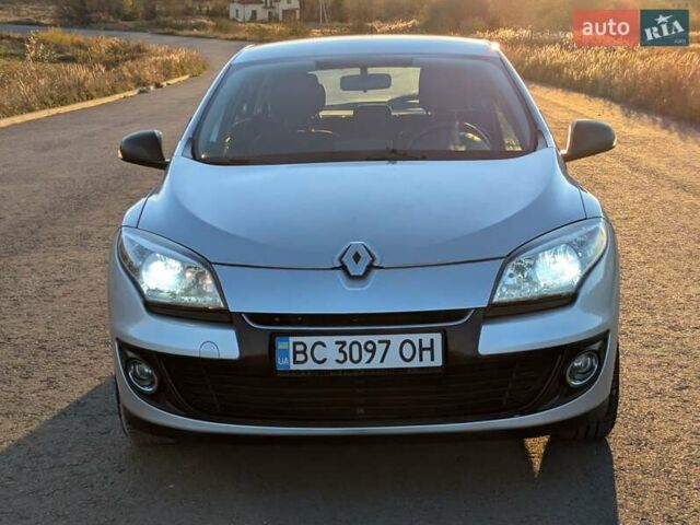 Серый Рено Меган, объемом двигателя 1.5 л и пробегом 224 тыс. км за 6995 $, фото 6 на Automoto.ua