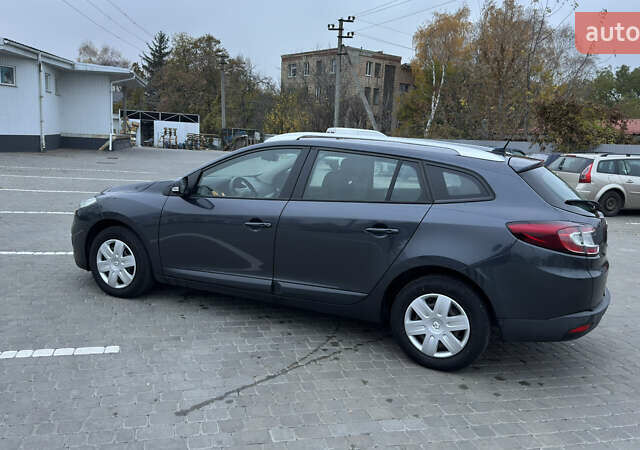 Серый Рено Меган, объемом двигателя 1.46 л и пробегом 183 тыс. км за 8100 $, фото 5 на Automoto.ua