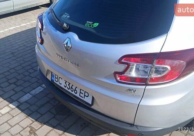 Серый Рено Меган, объемом двигателя 1.5 л и пробегом 210 тыс. км за 7500 $, фото 6 на Automoto.ua