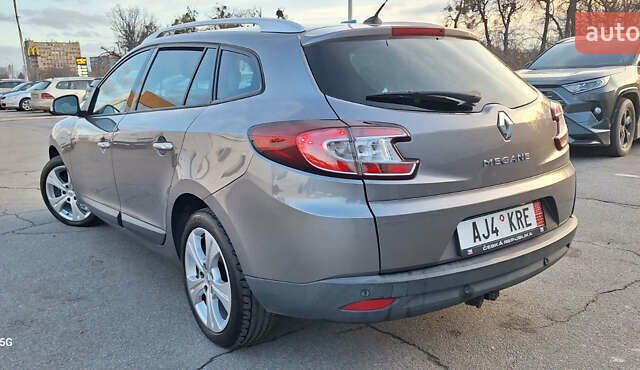 Серый Рено Меган, объемом двигателя 1.6 л и пробегом 210 тыс. км за 7550 $, фото 35 на Automoto.ua