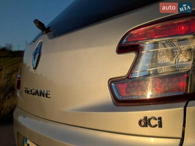 Серый Рено Меган, объемом двигателя 1.5 л и пробегом 224 тыс. км за 6995 $, фото 23 на Automoto.ua