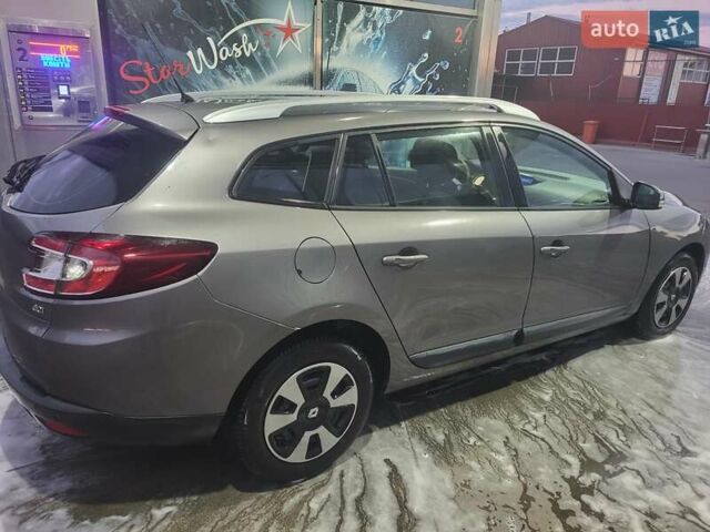 Сірий Рено Меган, об'ємом двигуна 1.46 л та пробігом 208 тис. км за 7500 $, фото 2 на Automoto.ua