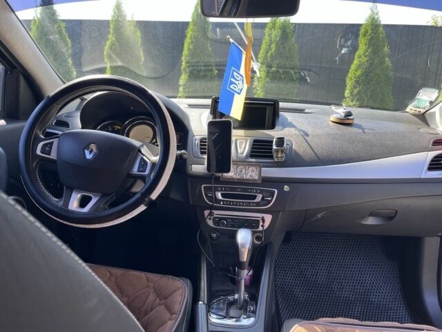 Серый Рено Меган, объемом двигателя 1.5 л и пробегом 204 тыс. км за 7900 $, фото 7 на Automoto.ua