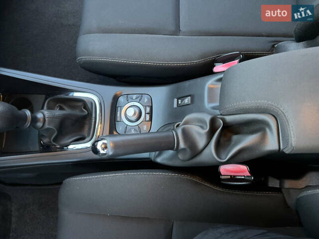 Серый Рено Меган, объемом двигателя 1.5 л и пробегом 230 тыс. км за 8200 $, фото 17 на Automoto.ua