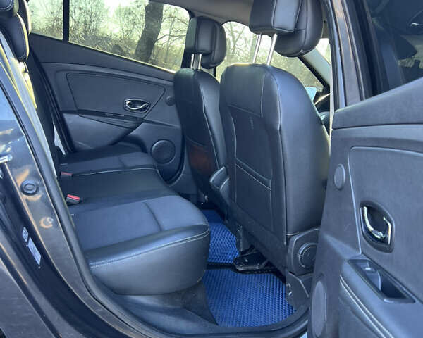 Серый Рено Меган, объемом двигателя 1.5 л и пробегом 242 тыс. км за 8300 $, фото 14 на Automoto.ua