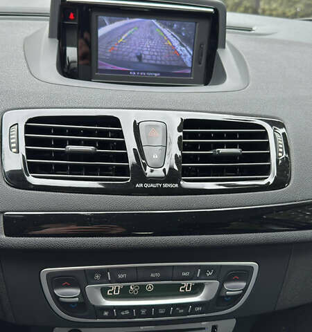 Серый Рено Меган, объемом двигателя 1.5 л и пробегом 212 тыс. км за 9999 $, фото 22 на Automoto.ua