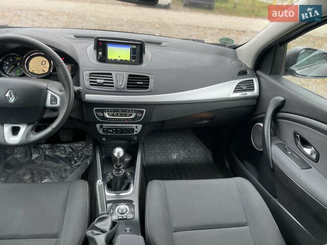 Серый Рено Меган, объемом двигателя 1.5 л и пробегом 263 тыс. км за 9350 $, фото 22 на Automoto.ua