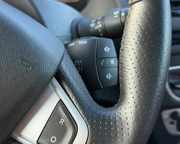 Серый Рено Меган, объемом двигателя 1.5 л и пробегом 235 тыс. км за 8500 $, фото 46 на Automoto.ua