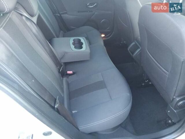 Серый Рено Меган, объемом двигателя 1.5 л и пробегом 280 тыс. км за 8300 $, фото 9 на Automoto.ua