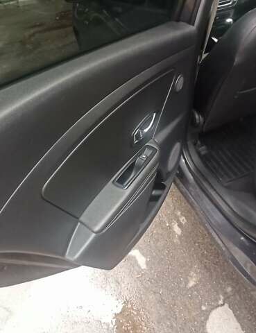 Сірий Рено Меган, об'ємом двигуна 1.46 л та пробігом 325 тис. км за 8700 $, фото 38 на Automoto.ua