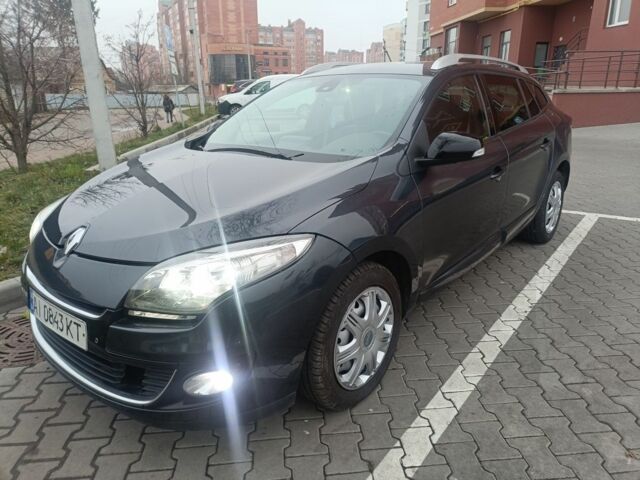 Серый Рено Меган, объемом двигателя 1.5 л и пробегом 297 тыс. км за 5900 $, фото 2 на Automoto.ua