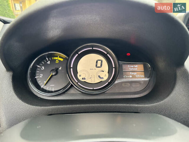 Серый Рено Меган, объемом двигателя 1.5 л и пробегом 278 тыс. км за 8450 $, фото 54 на Automoto.ua