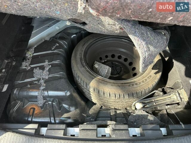 Сірий Рено Меган, об'ємом двигуна 1.5 л та пробігом 216 тис. км за 7450 $, фото 25 на Automoto.ua