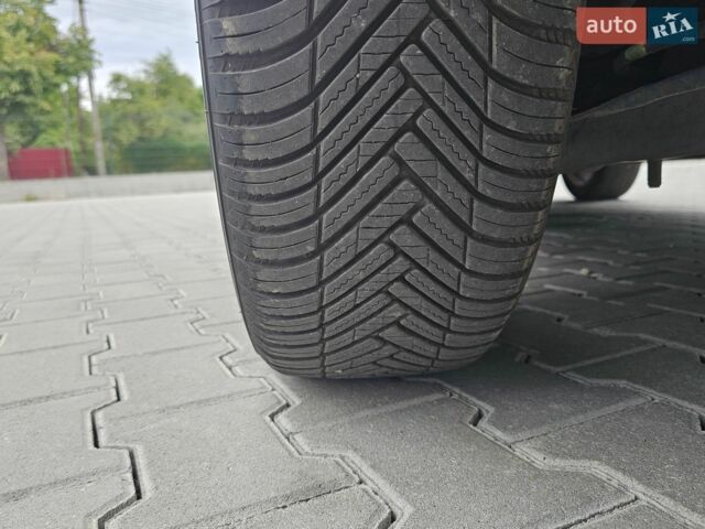 Сірий Рено Меган, об'ємом двигуна 1.46 л та пробігом 298 тис. км за 7600 $, фото 2 на Automoto.ua