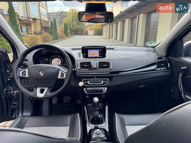 Серый Рено Меган, объемом двигателя 1.5 л и пробегом 278 тыс. км за 8450 $, фото 52 на Automoto.ua