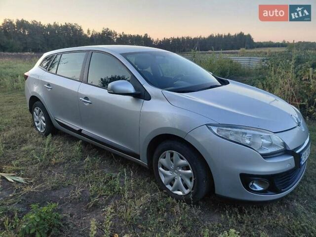 Серый Рено Меган, объемом двигателя 1.5 л и пробегом 258 тыс. км за 7450 $, фото 5 на Automoto.ua