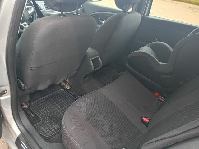 Серый Рено Меган, объемом двигателя 1.5 л и пробегом 290 тыс. км за 7300 $, фото 2 на Automoto.ua