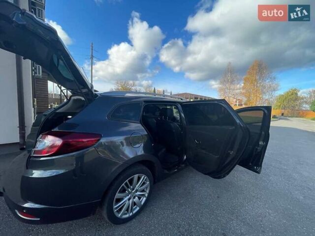 Серый Рено Меган, объемом двигателя 1.46 л и пробегом 217 тыс. км за 8900 $, фото 23 на Automoto.ua