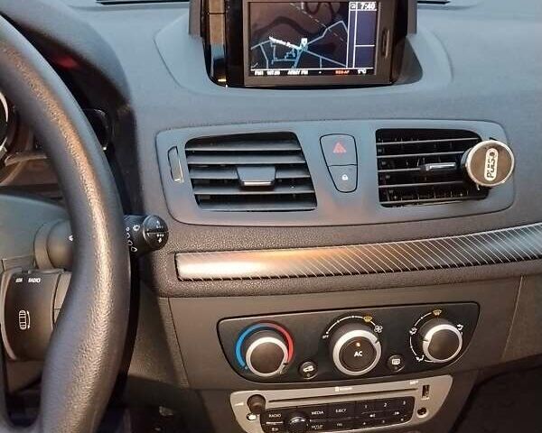 Серый Рено Меган, объемом двигателя 1.46 л и пробегом 233 тыс. км за 7200 $, фото 20 на Automoto.ua