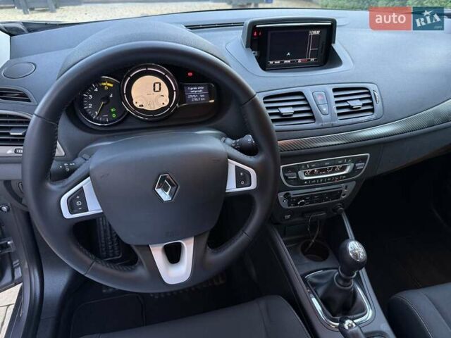 Серый Рено Меган, объемом двигателя 1.5 л и пробегом 270 тыс. км за 7950 $, фото 26 на Automoto.ua
