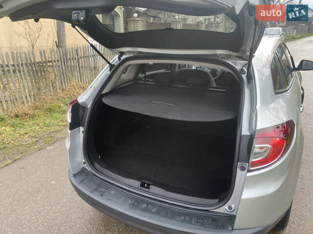 Серый Рено Меган, объемом двигателя 0 л и пробегом 247 тыс. км за 6700 $, фото 13 на Automoto.ua