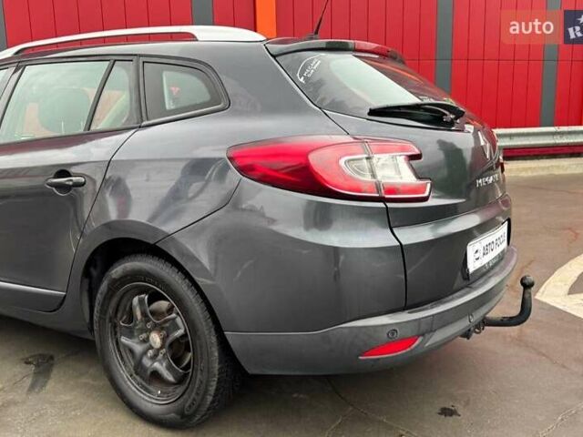 Сірий Рено Меган, об'ємом двигуна 1.46 л та пробігом 238 тис. км за 7990 $, фото 5 на Automoto.ua