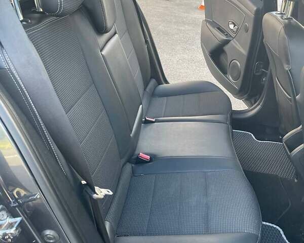 Серый Рено Меган, объемом двигателя 1.46 л и пробегом 217 тыс. км за 8900 $, фото 25 на Automoto.ua