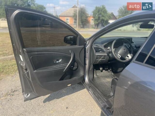 Сірий Рено Меган, об'ємом двигуна 1.5 л та пробігом 269 тис. км за 8800 $, фото 11 на Automoto.ua