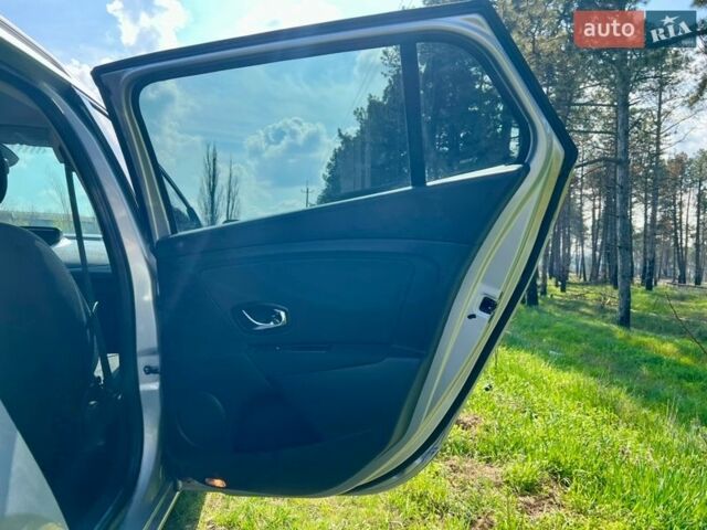 Серый Рено Меган, объемом двигателя 1.46 л и пробегом 310 тыс. км за 6900 $, фото 18 на Automoto.ua