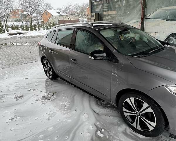 Серый Рено Меган, объемом двигателя 1.46 л и пробегом 355 тыс. км за 7700 $, фото 2 на Automoto.ua