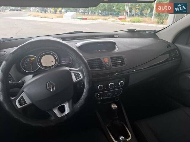 Рено Меган 2012 у Миколаєві на Automoto.ua Сірий Рено Меган, об'ємом двигуна 1.46 л та пробігом 323 тис. км за 7599 $, фото 20 на Automoto.ua