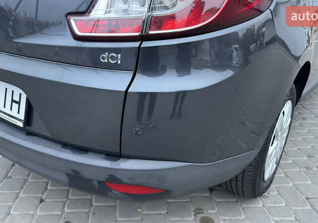 Серый Рено Меган, объемом двигателя 1.46 л и пробегом 183 тыс. км за 8450 $, фото 37 на Automoto.ua