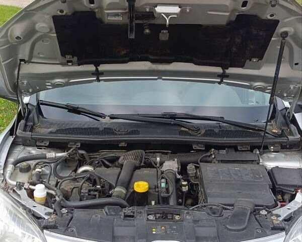 Серый Рено Меган, объемом двигателя 1.46 л и пробегом 270 тыс. км за 6600 $, фото 6 на Automoto.ua