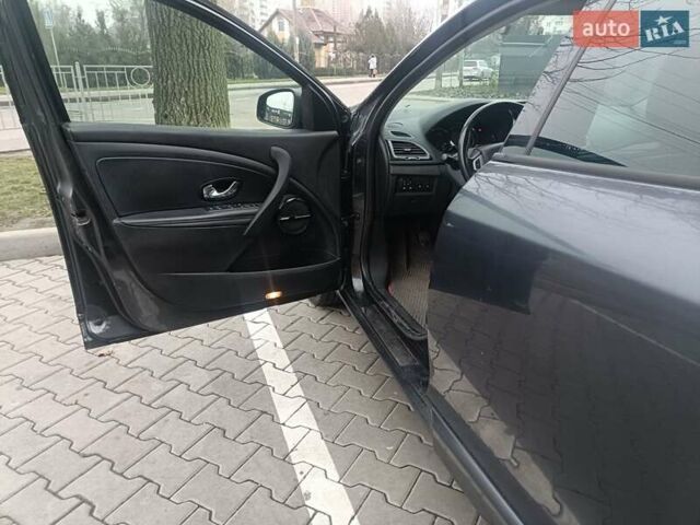 Серый Рено Меган, объемом двигателя 1.46 л и пробегом 297 тыс. км за 5900 $, фото 7 на Automoto.ua