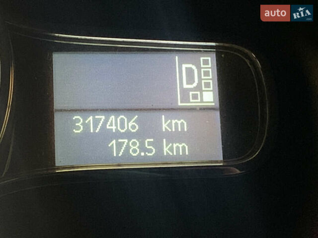 Серый Рено Меган, объемом двигателя 1.46 л и пробегом 317 тыс. км за 7200 $, фото 9 на Automoto.ua