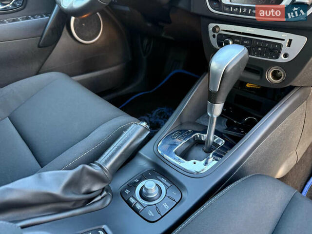Серый Рено Меган, объемом двигателя 1.5 л и пробегом 184 тыс. км за 7500 $, фото 17 на Automoto.ua