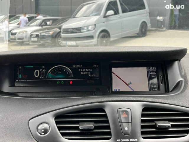 Сірий Рено Меган, об'ємом двигуна 1.5 л та пробігом 275 тис. км за 7990 $, фото 40 на Automoto.ua