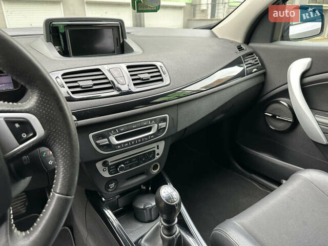 Серый Рено Меган, объемом двигателя 1.46 л и пробегом 292 тыс. км за 7800 $, фото 22 на Automoto.ua