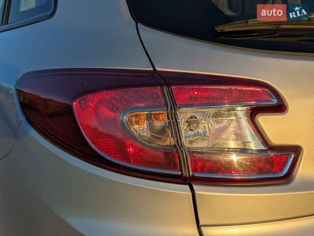 Серый Рено Меган, объемом двигателя 1.5 л и пробегом 224 тыс. км за 6995 $, фото 12 на Automoto.ua