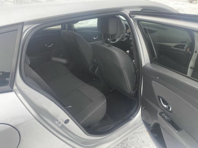 Сірий Рено Меган, об'ємом двигуна 0 л та пробігом 250 тис. км за 6500 $, фото 7 на Automoto.ua