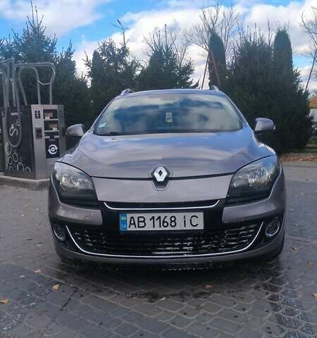 Рено Меган 2012 в Виннице на Automoto.ua Серый Рено Меган, объемом двигателя 1.46 л и пробегом 380 тыс. км за 6700 $, фото 1 на Automoto.ua