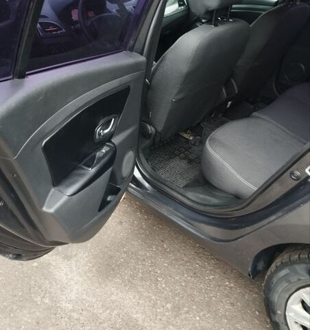 Сірий Рено Меган, об'ємом двигуна 1.46 л та пробігом 282 тис. км за 6600 $, фото 1 на Automoto.ua