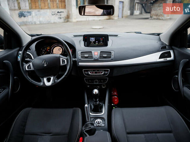 Серый Рено Меган, объемом двигателя 1.46 л и пробегом 189 тыс. км за 7950 $, фото 25 на Automoto.ua