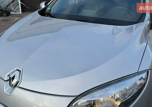 Серый Рено Меган, объемом двигателя 1.5 л и пробегом 215 тыс. км за 7600 $, фото 11 на Automoto.ua