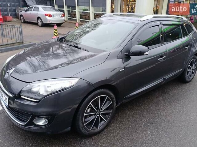 Серый Рено Меган, объемом двигателя 1.46 л и пробегом 237 тыс. км за 8200 $, фото 1 на Automoto.ua